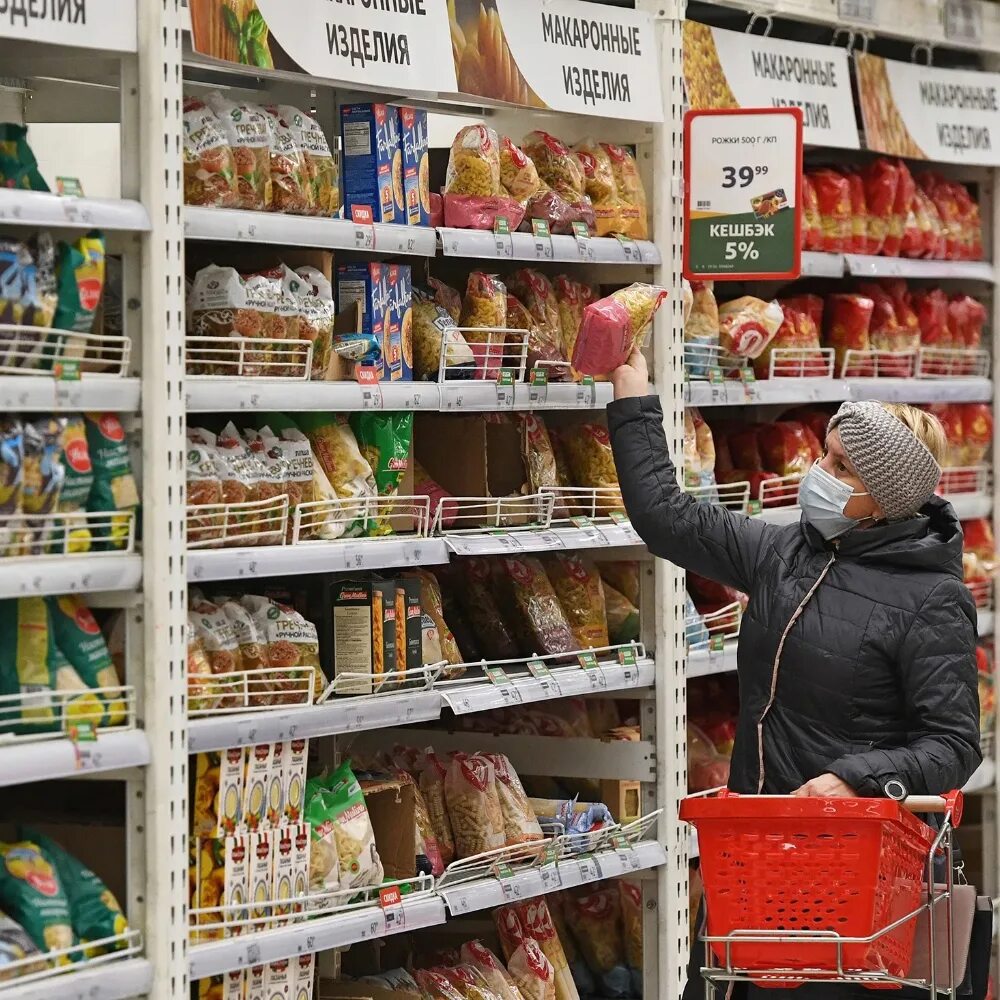 Российские товары. Продукты не уезжали. Продукты в поход. Холодильник с продуктами. Правильное питание фермерские продукты.
