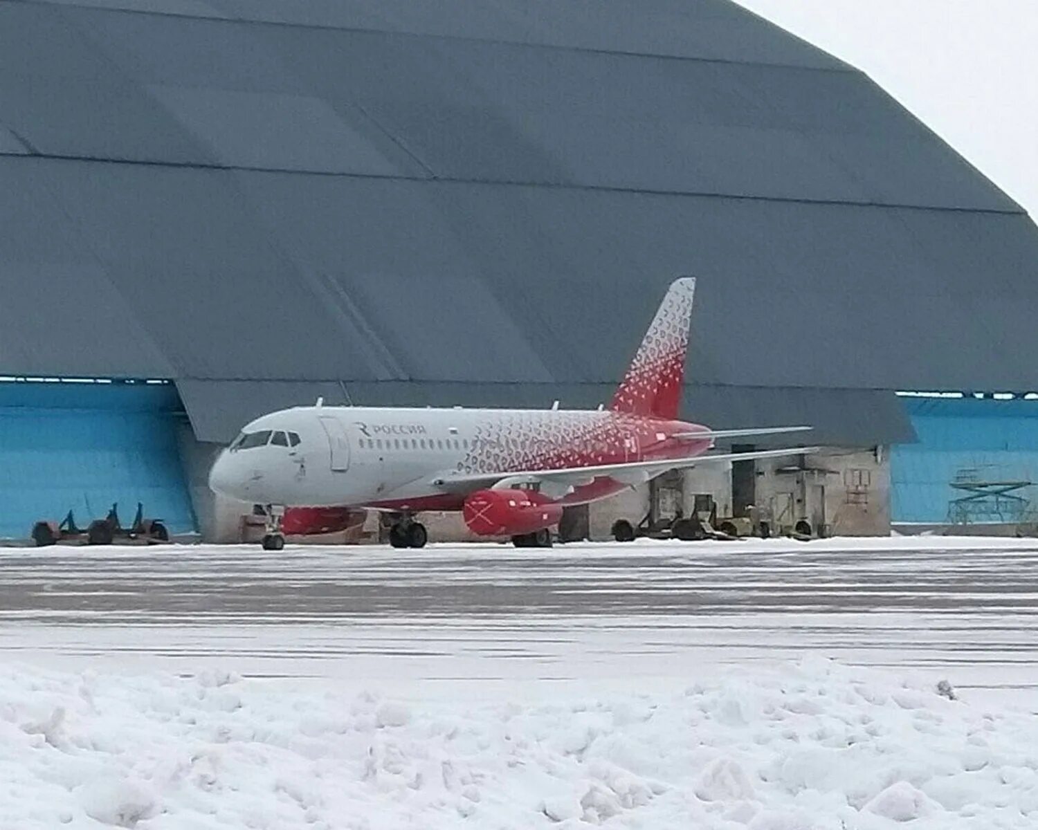 Боинг 747 авиакомпания Россия. Авиакомпания Аэрофлот Боинг 747. Боинг 747 ред Вингс. Самолет авиакомпании Россия Боинг 747.