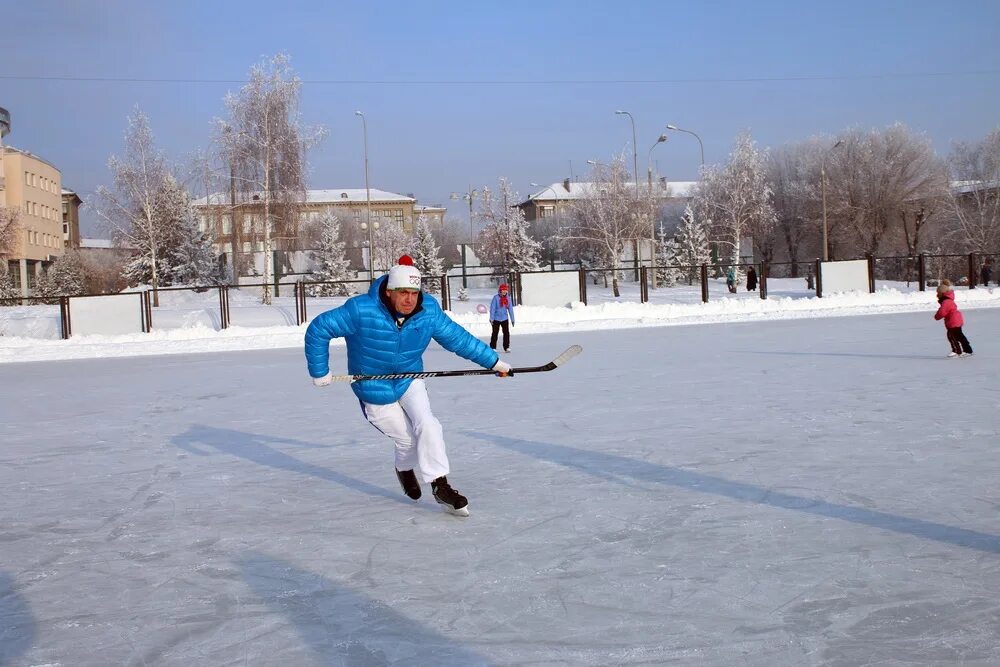 Каток в александре. Каток Александров. Каток в Александрове.