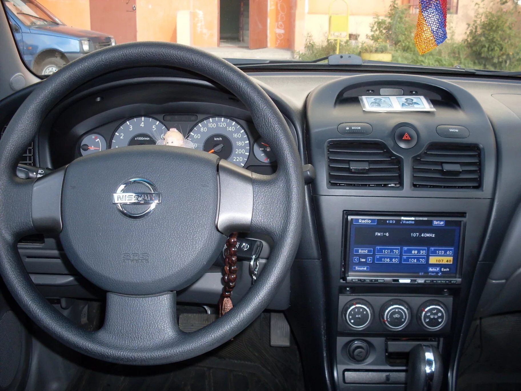 Магнитола на альмеру классик. Nissan almera classic магнитола 9 дюймов. магнитола 10 дюймов в nissan almera classic. альмера классик 2007 2дин.