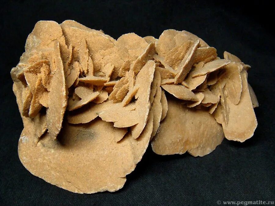 минералы пустыни