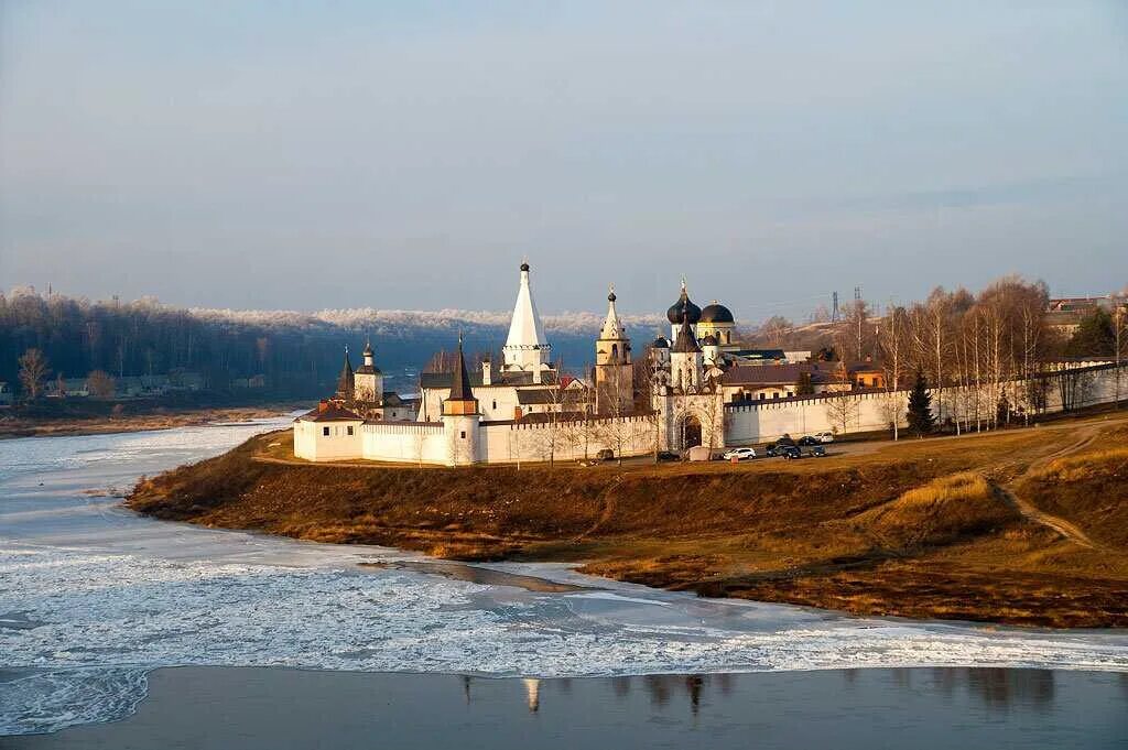 Старица достопримечательности фото YugNash.ru