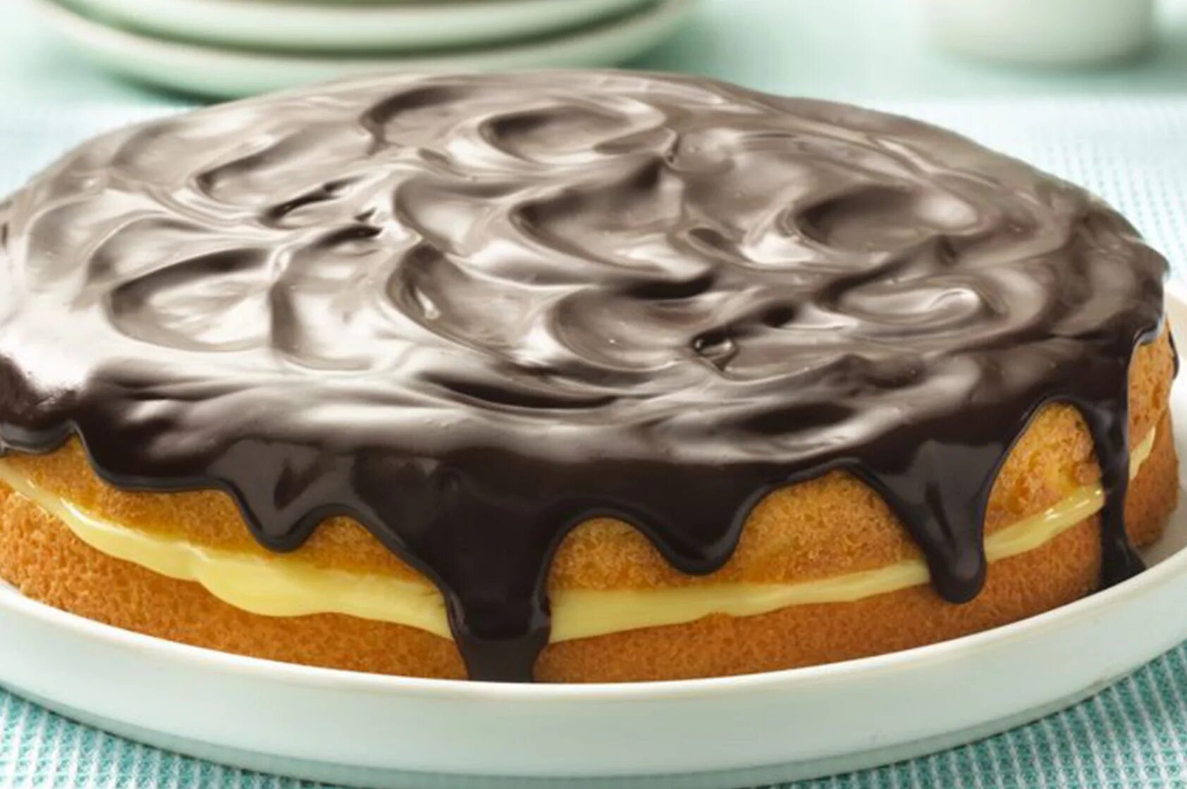Кремовый пирог. Boston cream pie. пирог с шоколадной глазурью. бостонский пирог. невский пирог.