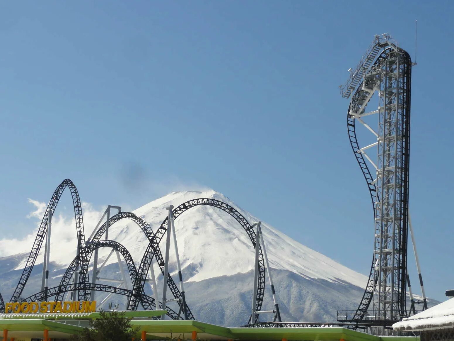 Страшные американские горки в мире. Takabisha (парк fuji-q highland), фудзиёсида, япония.. аттракцион такабиша, япония. горки такабиша: аттракцион в японии. парк аттракционов в японии фудзияма.
