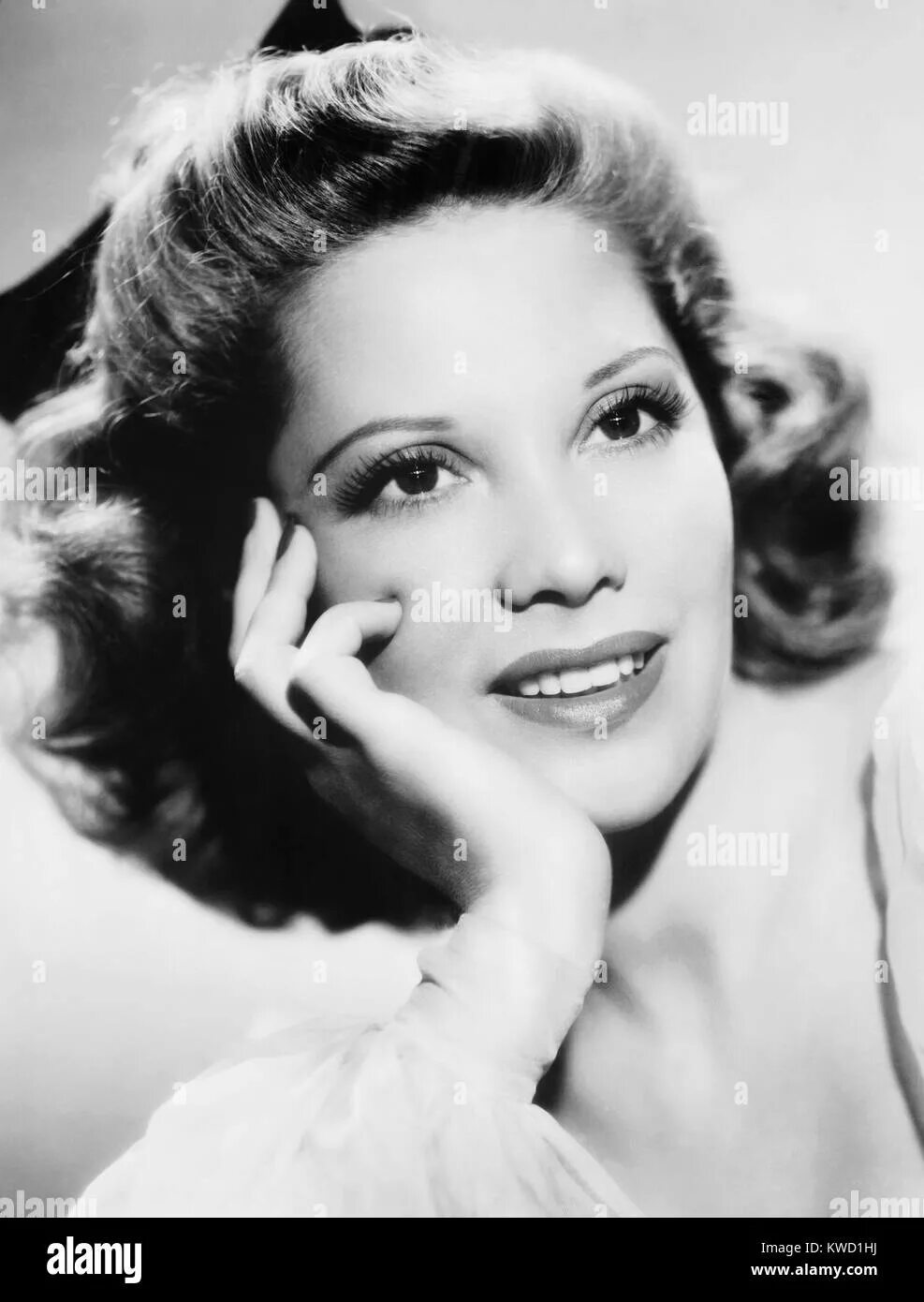 Dinah shore. Dinah shore. Dinah. Dinah michaeli. Early 1950s.