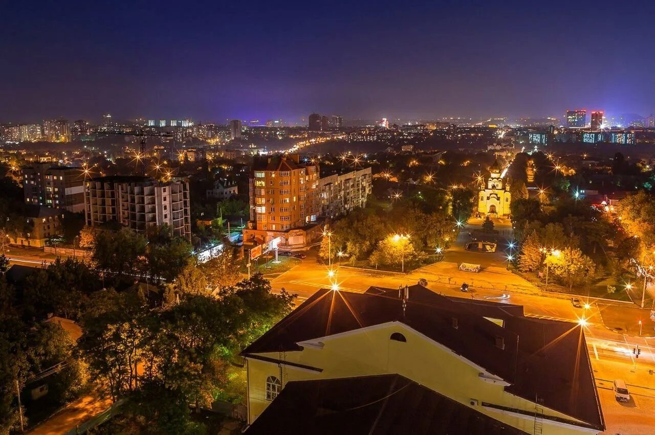 Ночной донбасс. Ночной донецк. Погода в донецке ростовской области на неделю. Бульвар пушкина. Погода на завтра.