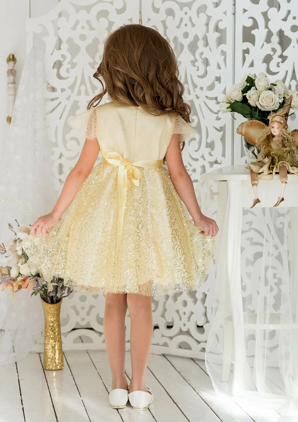 Дети gold. Платье АЛОЛИКА. ALOLIKA платье праздничное Кэнди. Платье золотые пайетки АЛОЛИКА. Золотое платье для девочки.