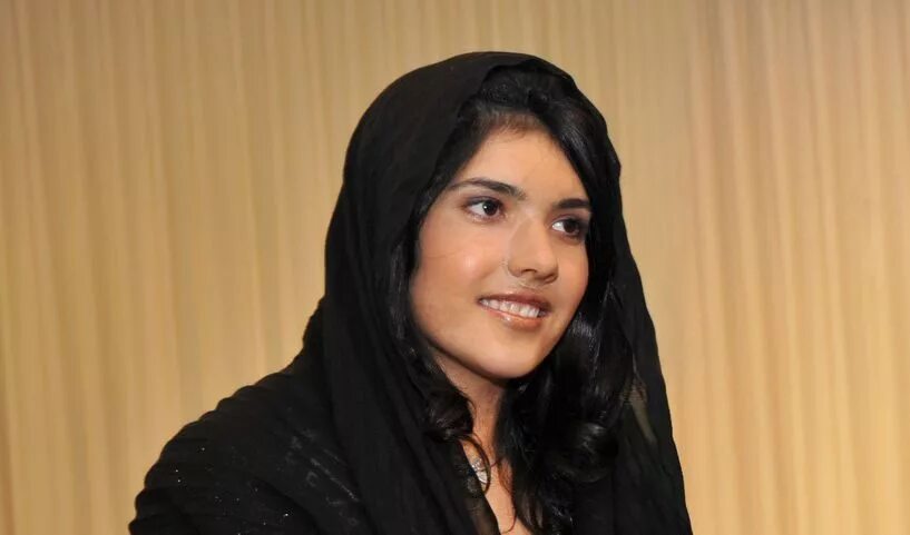 Биби Аиши (Аиши Мохаммадзай. Женщины Афганистана Аиша Биби. Аиша Мухаммадзаи сейчас 2020. Сколько лет было аише