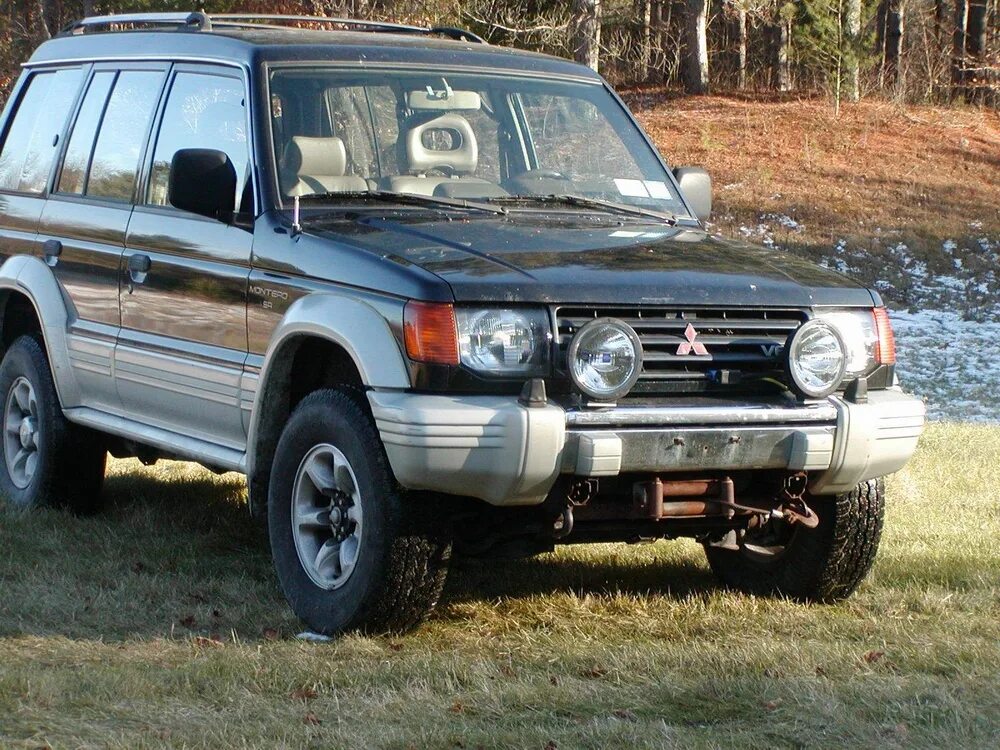 Pajero 2 5 дверный. Митсубиси Паджеро спорт 1985. Кузов Паджеро 1. Mitsubishi Pajero mk2 rest. Купить паджеро недорого