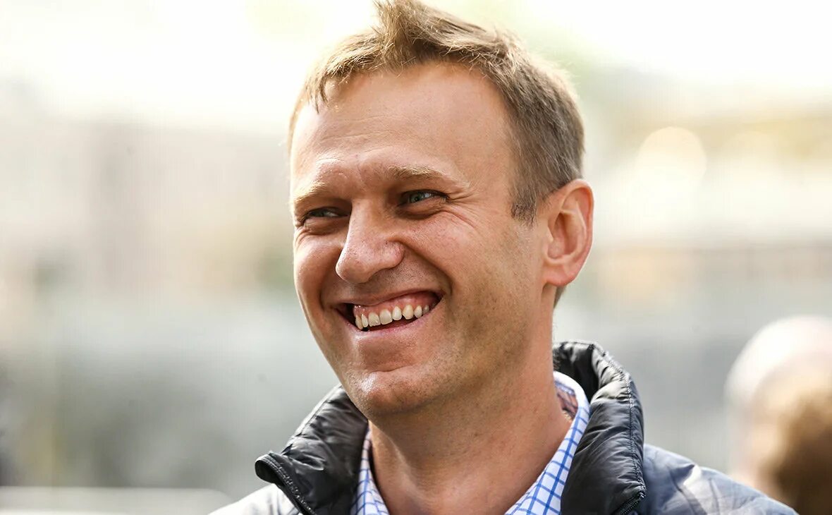 Фото навального. Алексей Навальный. Алексей Навальный фото. Алексей Навальный улыбается. Александр Навальный.