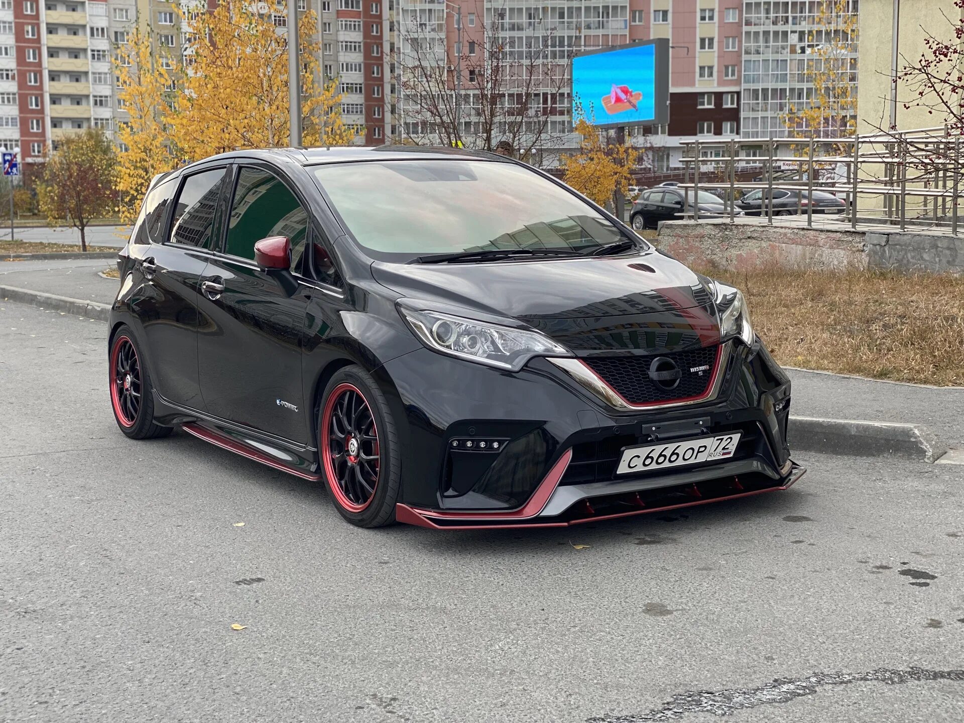 Ниссан нот нисмо. Nissan Note e-Power. Ниссан ноут нисмо. Note e Power Nismo. Nissan Note Nismo s.