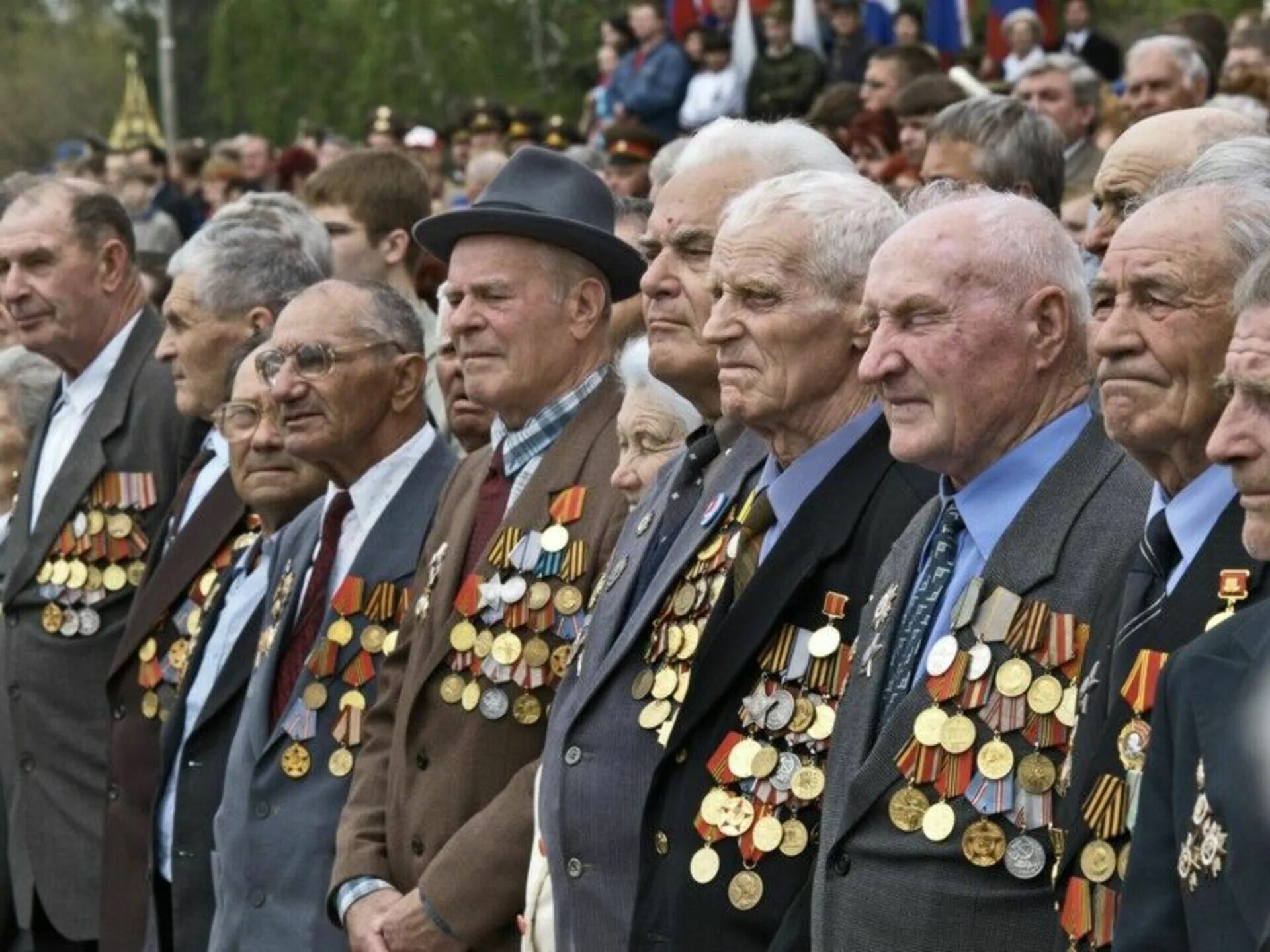 Слава участникам великой отечественной войны. Ветераны Великой Отечественной войны. Ветераны с орденами. Ветераны Великой Отечественной войны живые. Фронтовики Великой Отечественной войны.