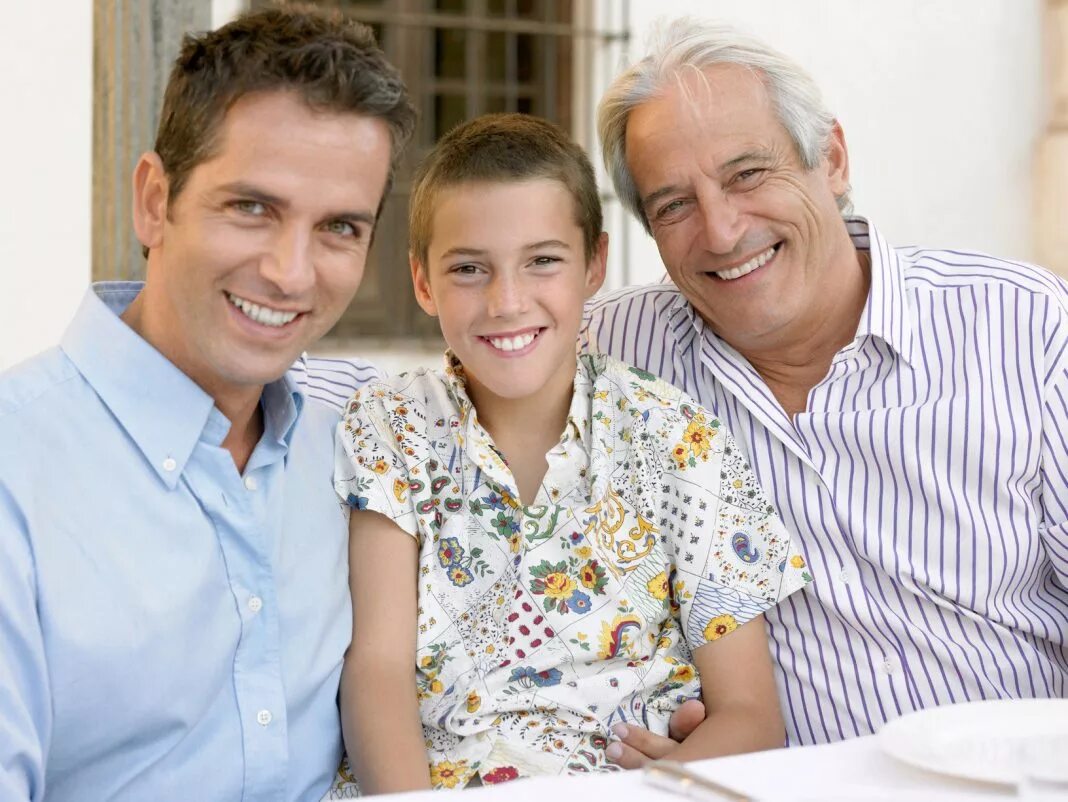 Загадки с ответом отец. 1 дед 1 отец 1 сын. Взрослый сынсын и отец. Дед отец и сын. Фотосессия с папой.