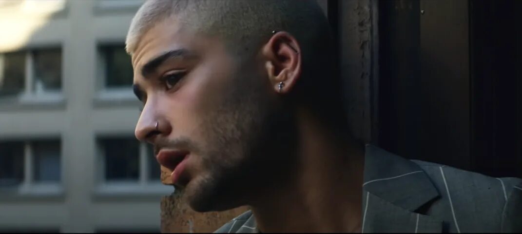 Зейн малик dusk till. Малик и сиа. Zayn Dusk till Dawn. Dusk till Dawn Зейн Малик. Zayn Malik Sia.