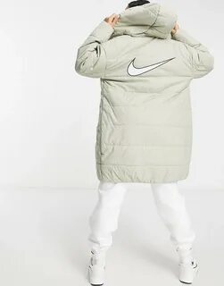 Длинные светлые куртки