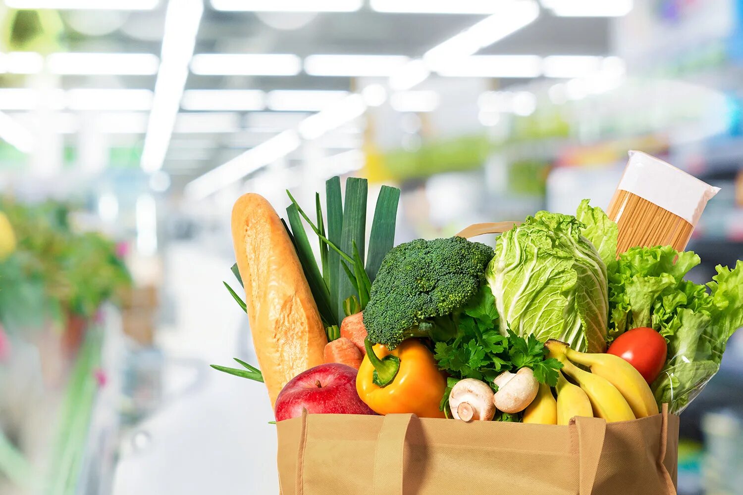 Овощи и фрукты. Летние овощи. Продукты. Продукты питания. The vegetables were fresh