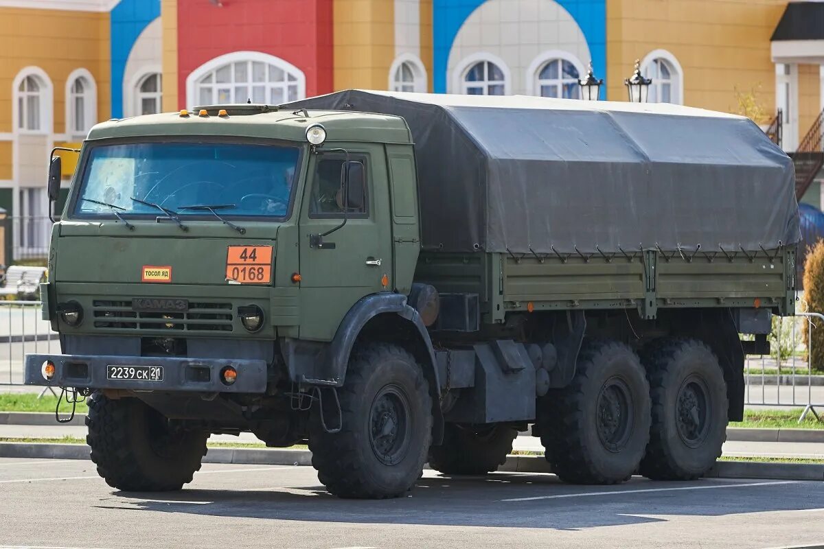 КАМАЗ армейский 5350. КАМАЗ-5350 Мустанг. Военный КАМАЗ Мустанг 5350. КАМАЗ 5350 новый. Камаз мустанг 5350