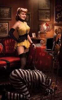 Carla Gugino as Sally Jupiter the Silk Spectre in Watchmen (Love Carla Gugi...