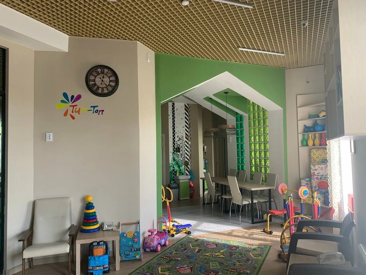 детский сад семицветик видном. детский сад на детской улице василеостровского района. ул. семицветик видное. детская ул 21.