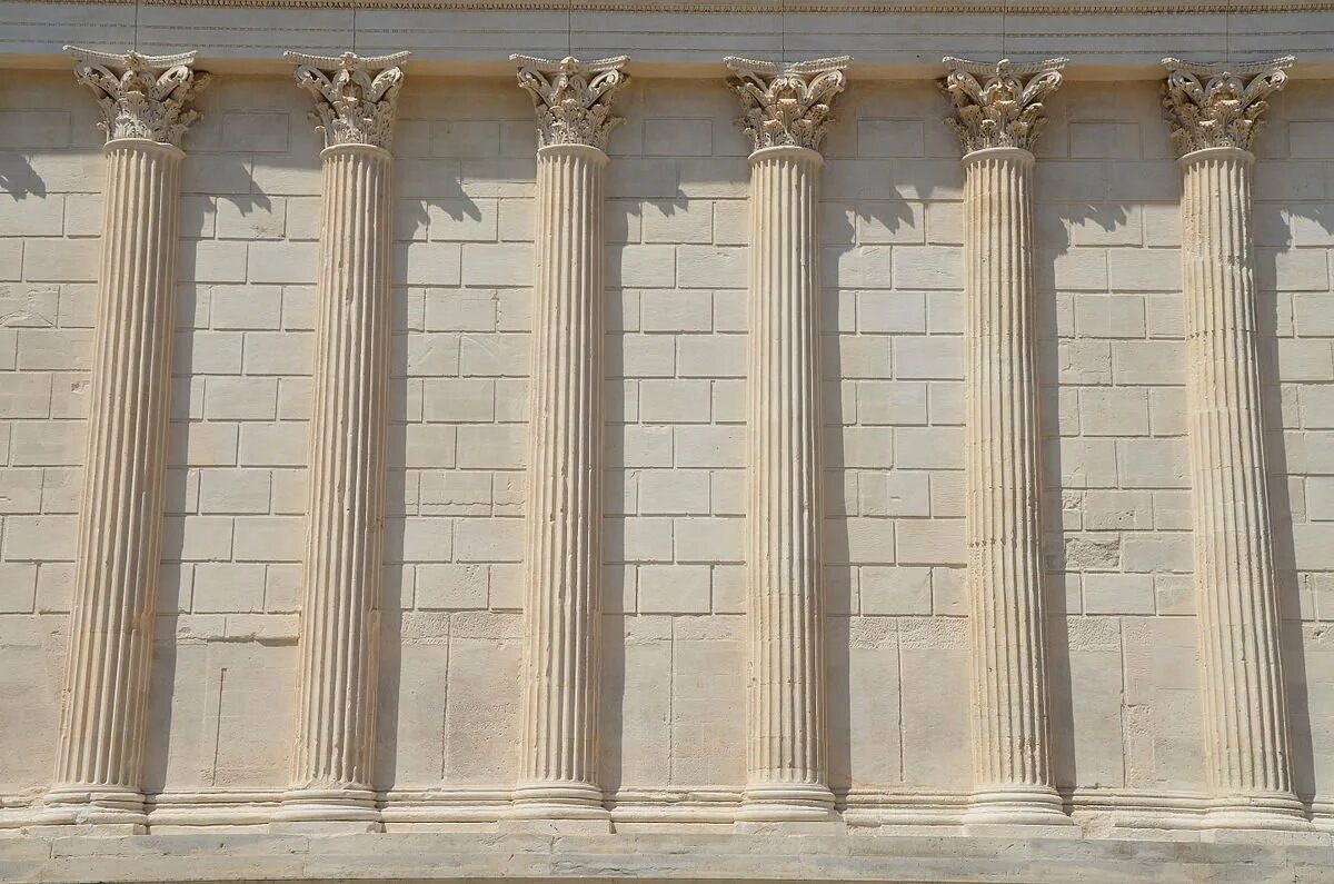 Римско коринфский ордер в архитектуре италии. Пилястры на фасаде здания. Пилястры в архитектуре древнего рима. Барочная лепнина сталинский ампир. Пилястры петровское барокко.