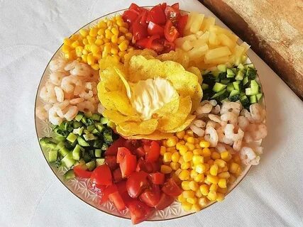 Салат с чипсами и корейской