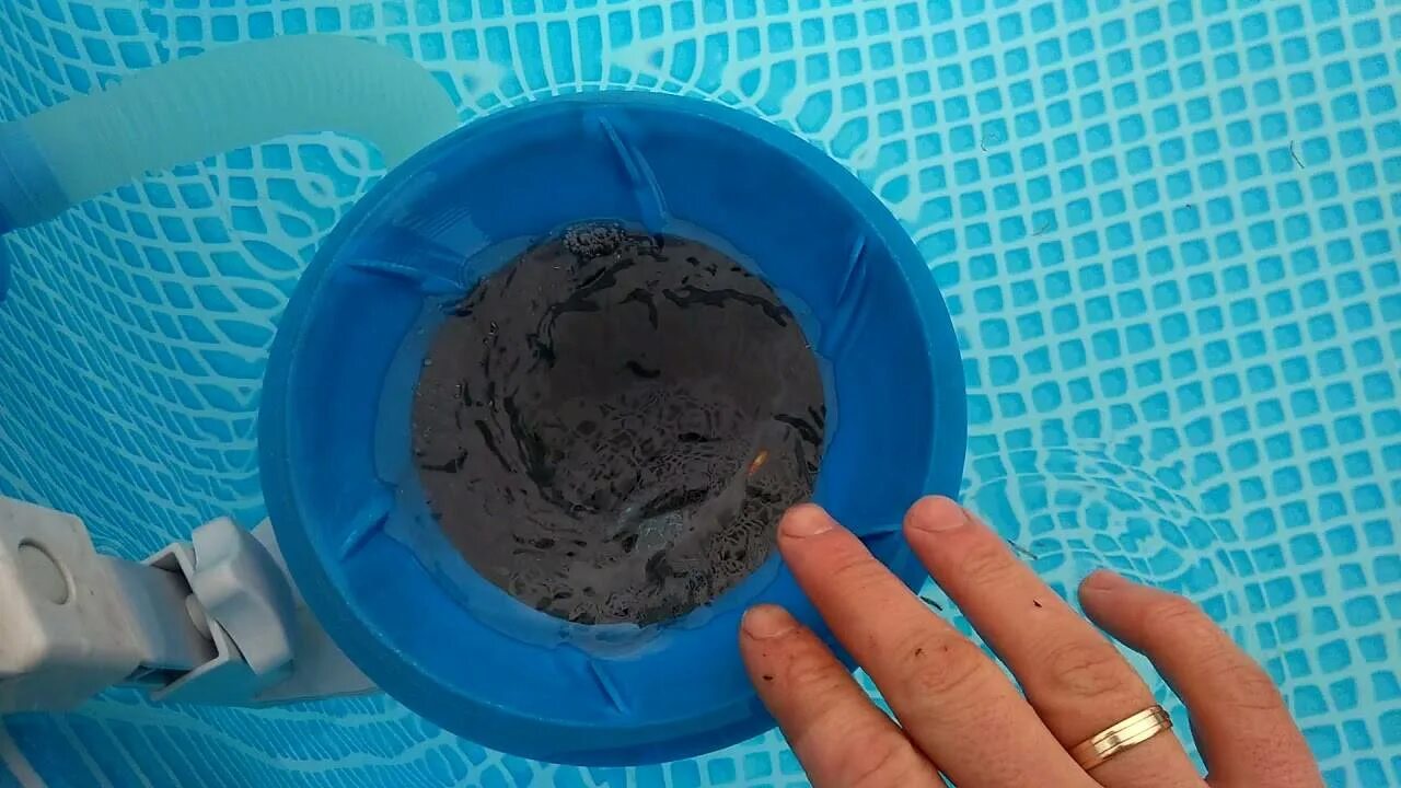 Как убрать муть в бассейне