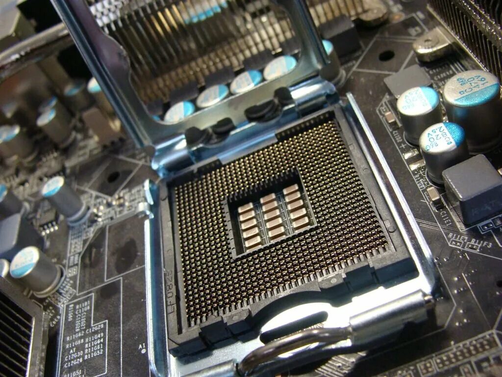 Intel 775 Socket. Сокет lga775 процессоры. Сокет на процессор 1 lga775. 775 Сокет материнская плата Интел.