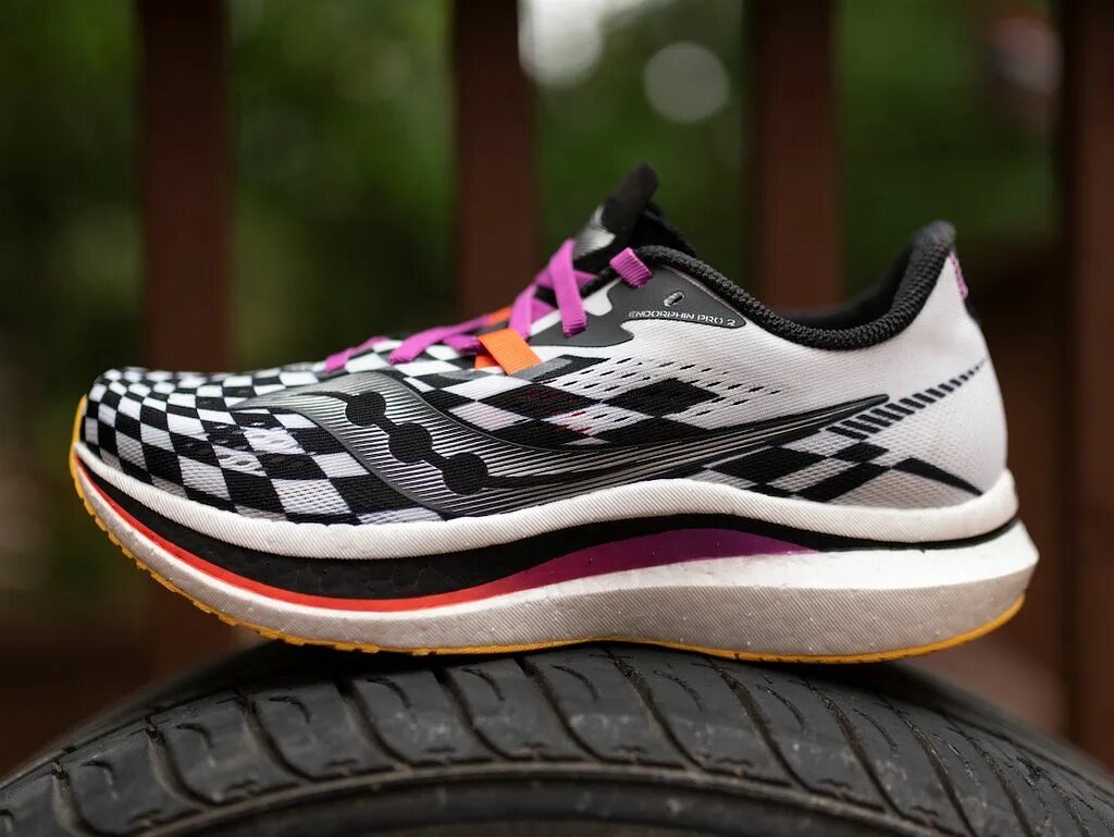 Кроссовки saucony endorphin. Saucony Endorphin Pro 2. Saucony Endorphin Speed 2. Кроссовки Saucony Endorphin Speed 2. Саукони шифт.