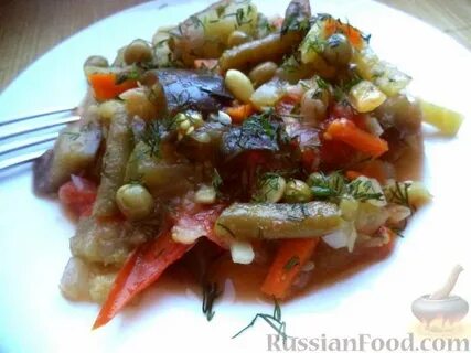 Мясо с баклажанами и фасолью