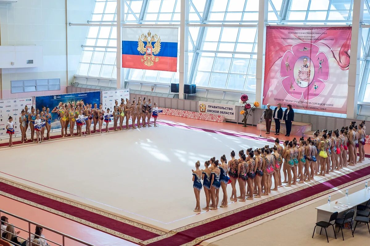 Школа олимпийского резерва омск. ЦОП художественной гимнастике Омск. Дворец художественной гимнастики Омск. Центр олимпийской подготовки по художественной гимнастике Омск. Омск художественная гимнастика школа олимпийского резерва.