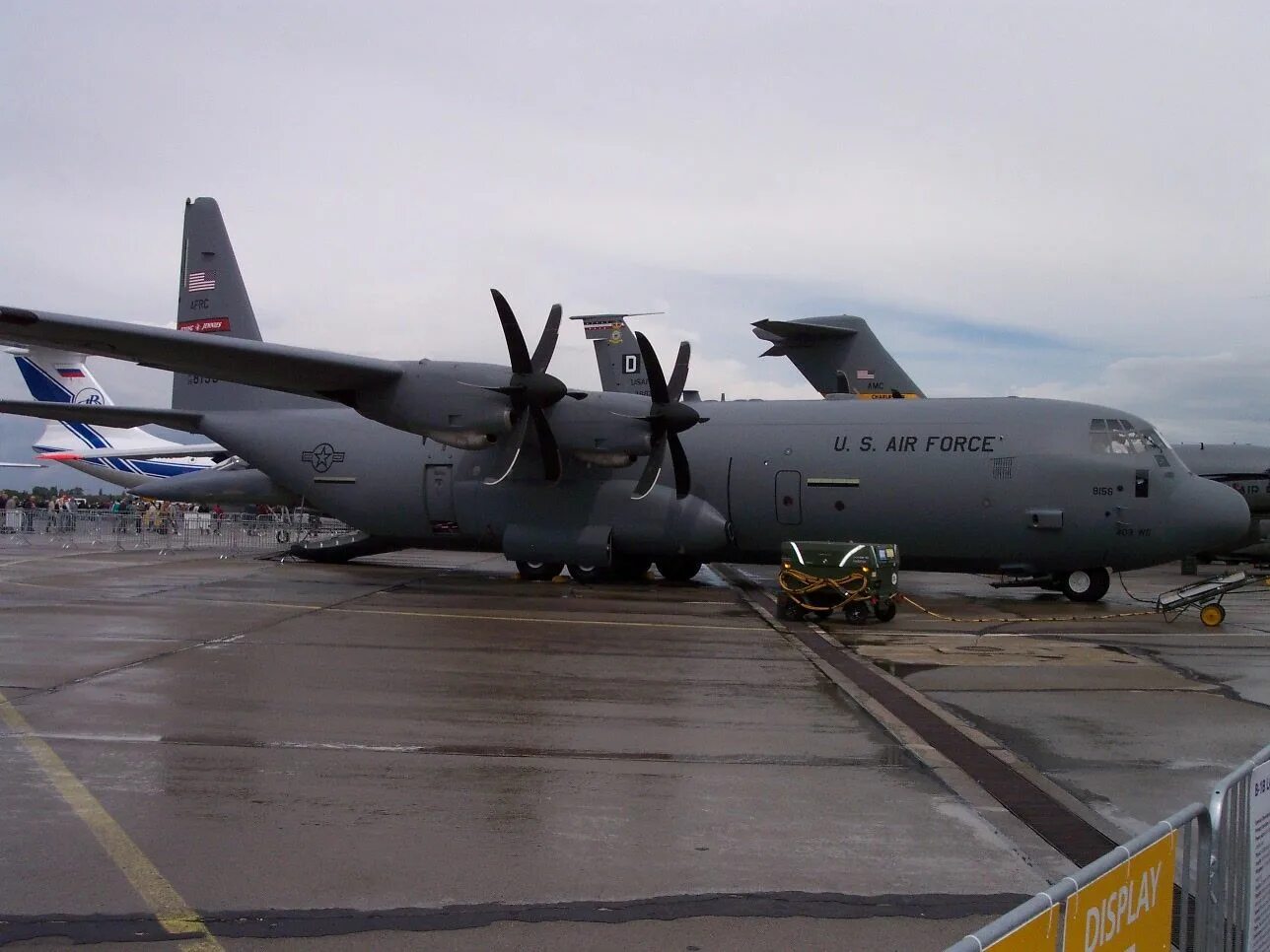 Lockheed Martin c-130j super Hercules. C-130j-30 super Hercules. Lockheed Martin c-130j. Lockheed Martin c-130j-30 super Hercules.