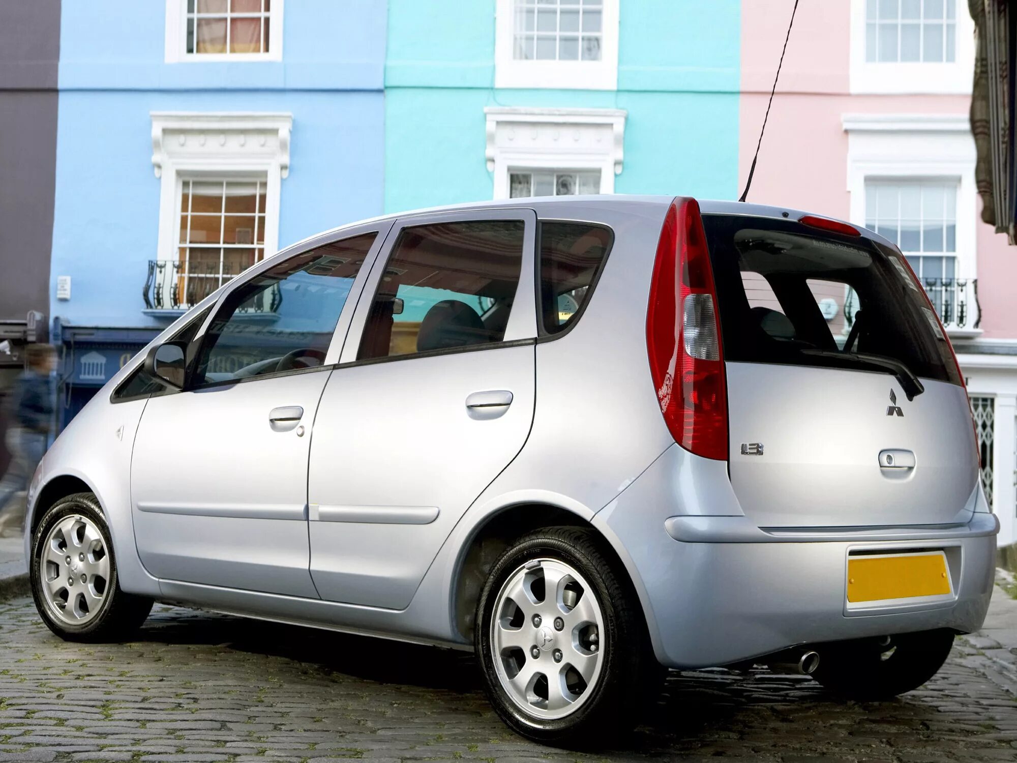Мицубиси 1. Митсубиси кольт z30. Colt машина mitsubishi. 5. Мицубиси 1.