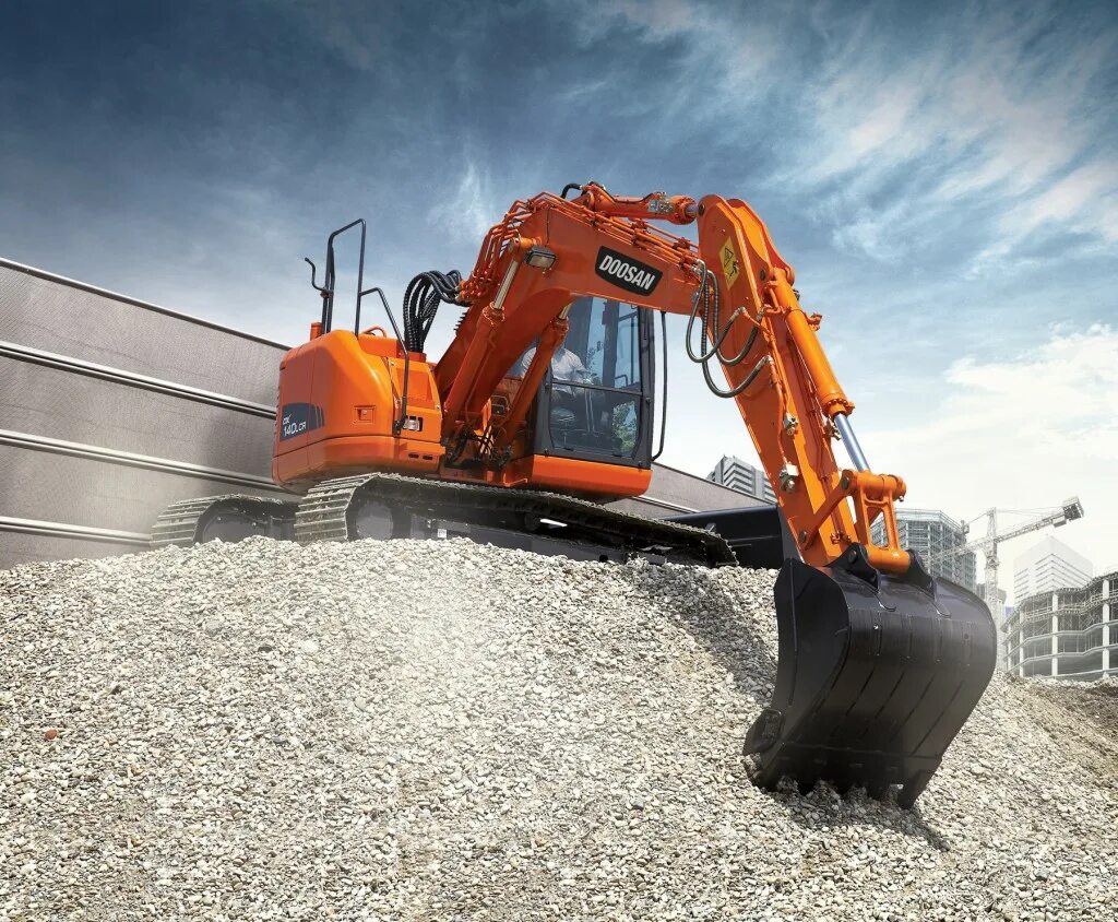 Экскаваторы благовещенске. Doosan DX 235. Doosan dx140lc. Экскаватор Doosan dx140lc. Экскаватор Doosan 140.