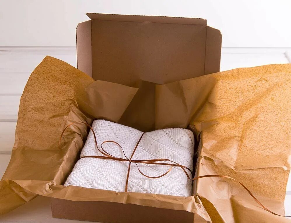 картонные коробки. картонная коробка упаковка. эко упаковка для еды. много упаковок. много упаковок.