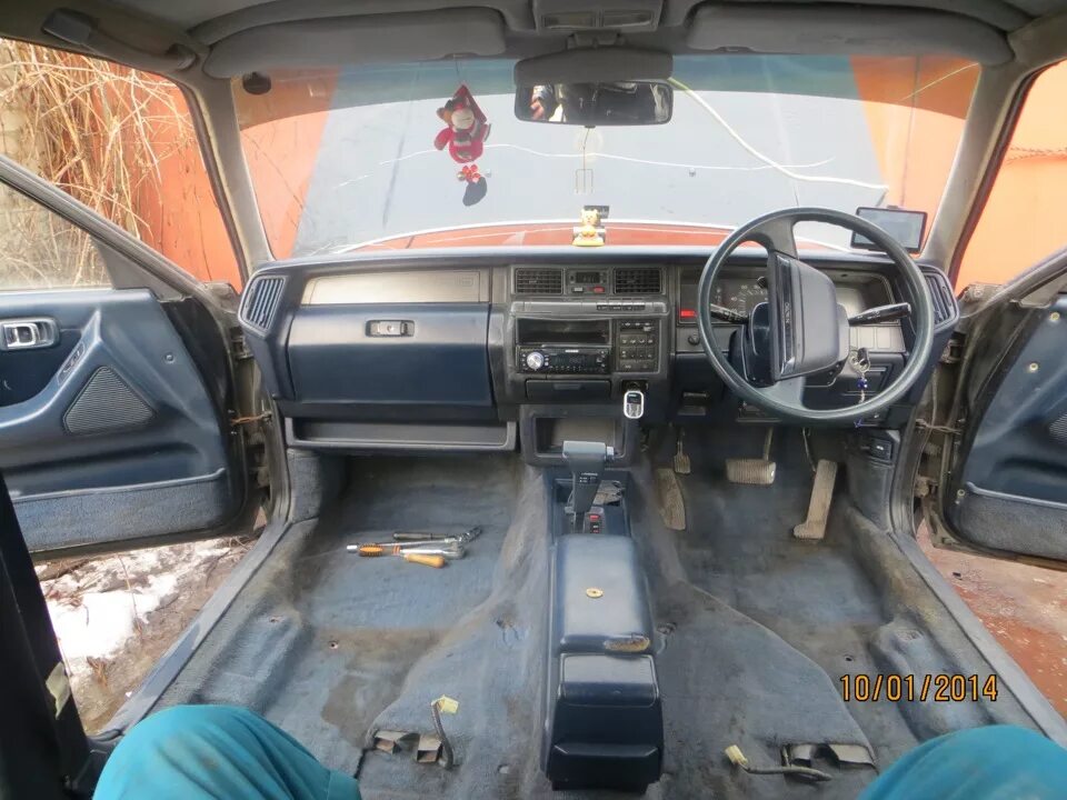 Crown разбор. Toyota crown gs130. тойота краун 1989 салон. toyota crown gs121 салон. toyota crown 1988 super deluxe.