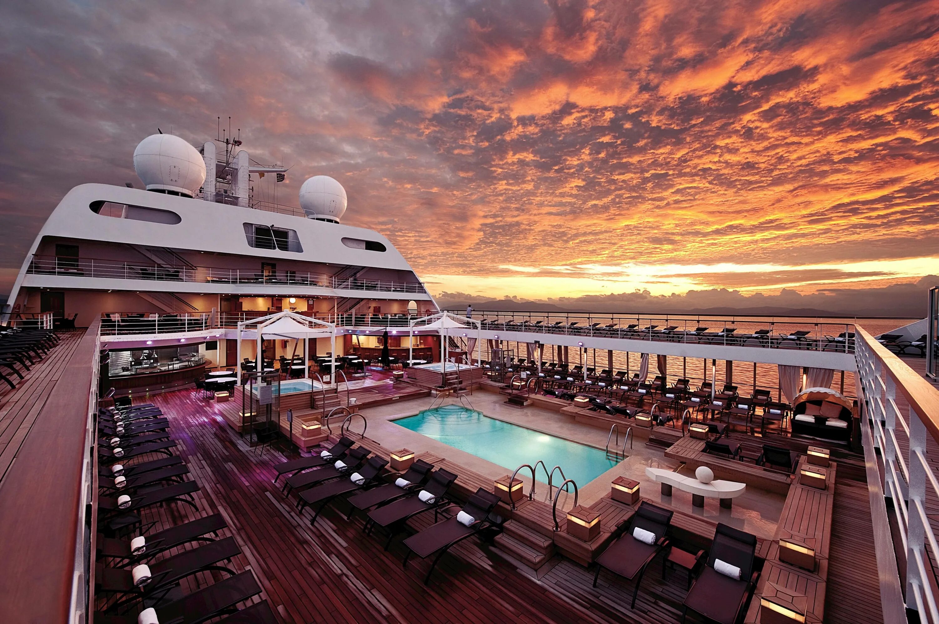 Seabourn Odyssey круизный лайнер. Seabourn Quest лайнер. Seabourn Ovation лайнер. Кругосветный круиз Seabourn Extraordinary Horizons.