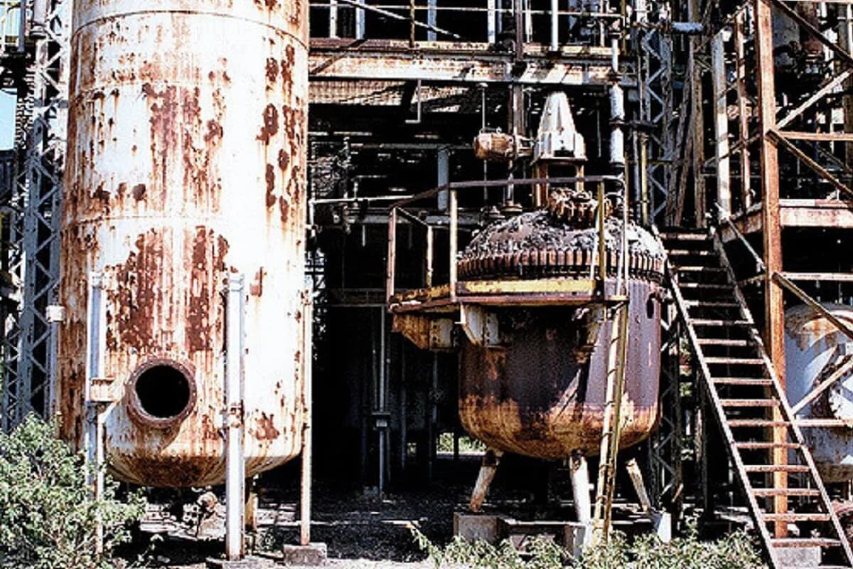 Завод union carbide бхопал. Индия бхопал завод union carbide в 1984. 3 декабря 1984 года. Индия, 3 декабря 1984 года бхопальская катастрофа. Бхопальская катастрофа 1984.