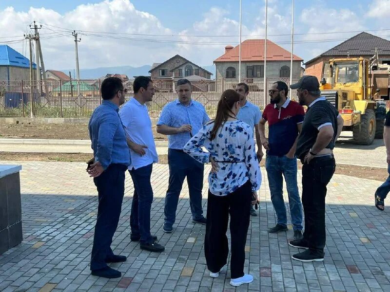 магомед-эми чамаев. малачилов шамиль. дирекция единого государственного заказчика застройщика. дирекция единого заказчика застройщика дагестан. алиев багавдин салевович.