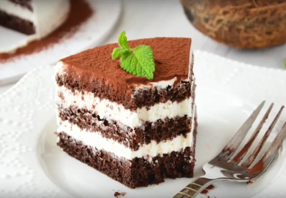 торт баунти с глазурью. торт с кокосовой стружкой и сгущенкой. украшение торта кокосовой стружкой и шоколадом. торт баунти с кокосовой стружкой. шоколадный торт с кокосовой стружкой.