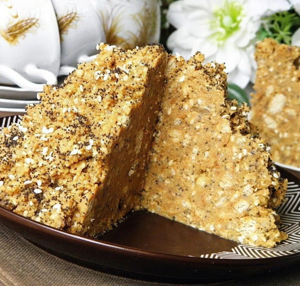 печенье без выпечки рецепт. пироженки без выпечки из печенья. печенье без выпечки рецепт. торт из печенья. шоколадное овсяное печенье.