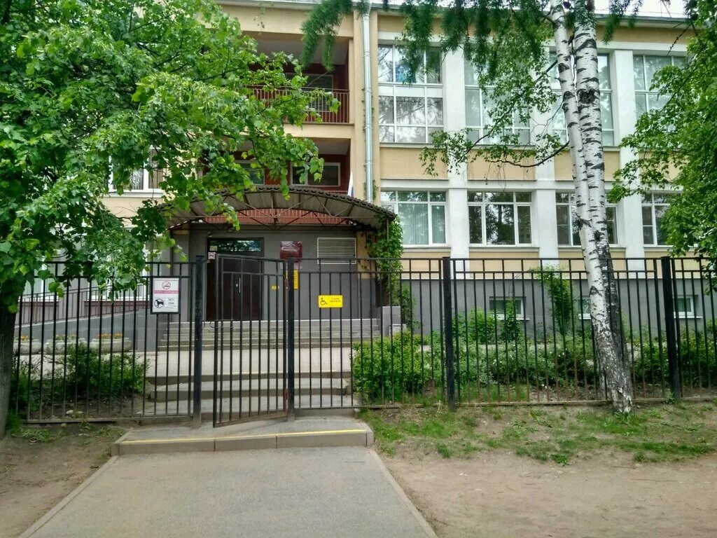 школа 1272. москва. школа хинди калининского района. школа 23 нижневартовск. школы с углубленным изучением иностранных.