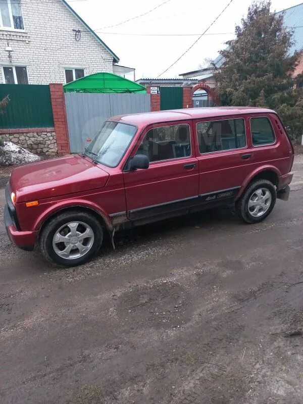 Ваз 2131 белая. Авито рязань и рязанская область нива. Авито рязань и рязанская область нива. Нива 2131 удлиненная. Авито рязань и рязанская область нива.