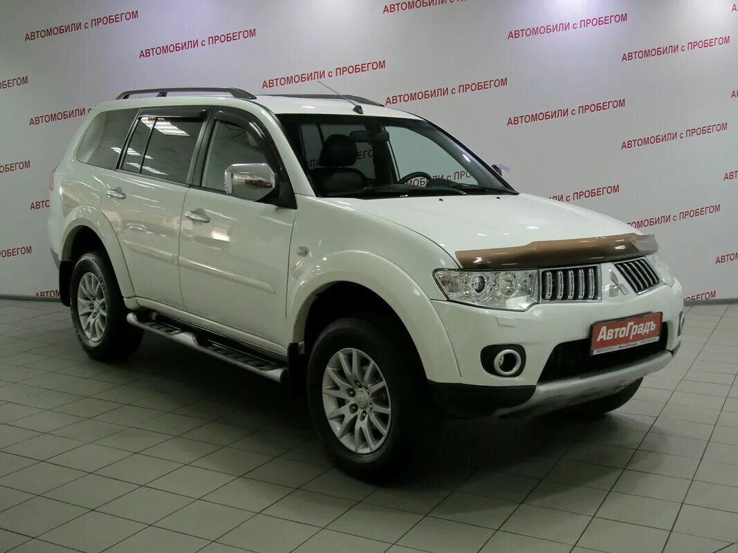 Митсубиси Pajero Sport, 2012. Mitsubishi Pajero Sport внедорожник белый 2012. Mitsubishi Pajero Sport внедорожник серебряный 2012. Mitsubishi Pajero Sport внедорожник бежевый 2012. Купить внедорожник московская область с пробегом