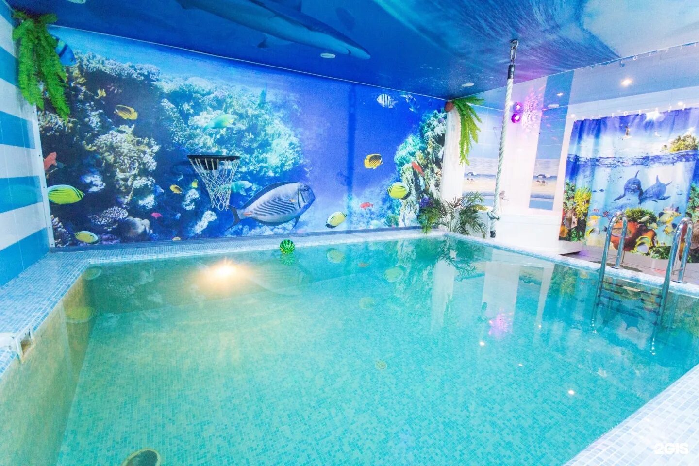 Сауна киров с теплым бассейном. Сауна тортилла менделеева 11 киров. Сауна калипсо киров. Суворовские бани сауна тюмень. Сауна перестройка озеры.