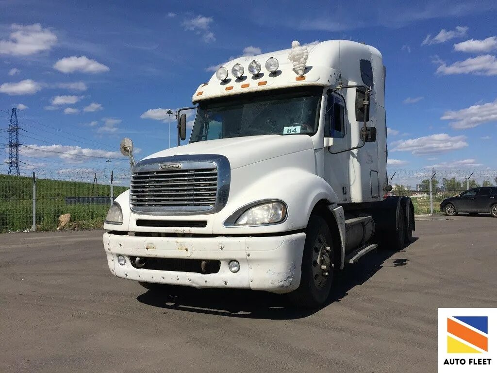 Freightliner Columbia 2003. Седельный тягач Фредлайнер. Капотный тягач freightliner. Фредлайнер коламбия 2003. Купить ам бу на авито