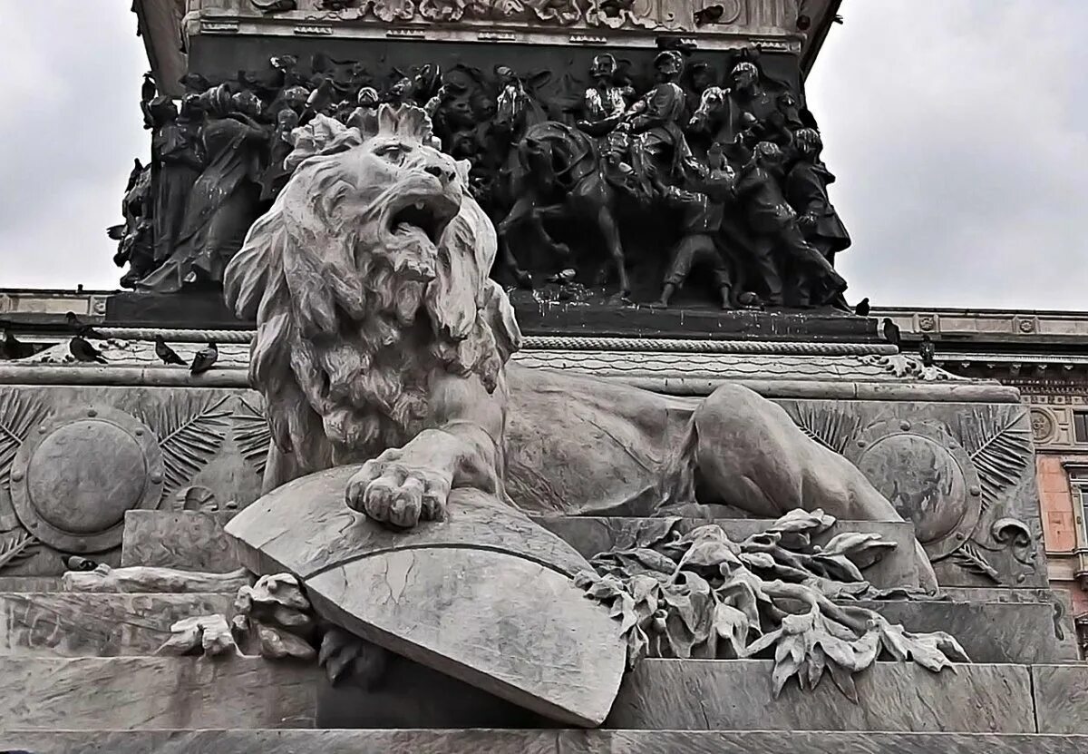 Статуя львов. Скульптура Льва Орлинский. Древний Рим скульптура Льва. Римские статуи Львов львиц. Статуя Льва.