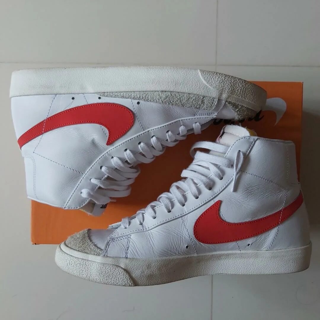 Кроссовки найк россия. Найк блейзер МИД 77. Nike Blazer Mid 77 White. Nike Blazer Mid 77 off White. Nike Blazer Mid 77 оригинал.