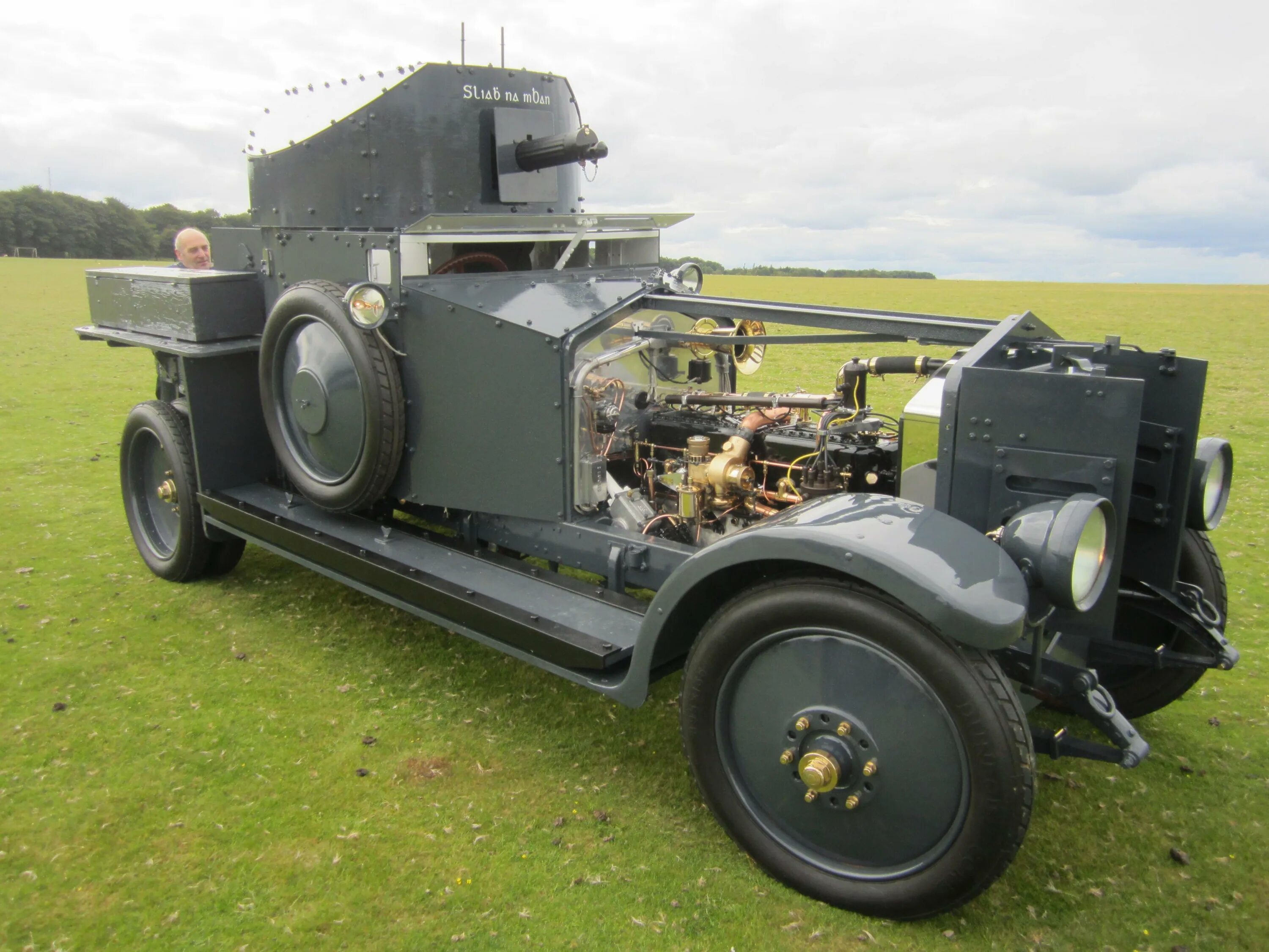 Автомобили первой мировой. Бронеавтомобиль Роллс-Ройс 1914. Rolls Royce Armoured car 1914. Rolls Royce MK 1. Бронеавтомобиль Rolls-Royce 1920 Armoured car.