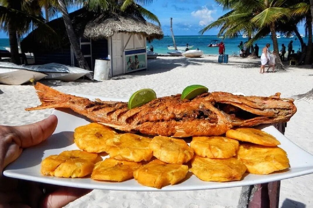 Кубинские блюда. Доминикана Пунта Кана еда. Пунта Кана кухня. Национальная еда Доминиканской Республики. Доминикана кухня Национальная.