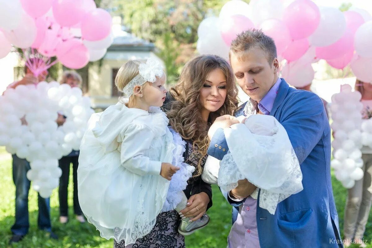 Что нужно на выписку из роддома. Выписка из роддома. Выписка из роддома фотосессия. Встреча из роддома. Встреча из роддома фотосессия.